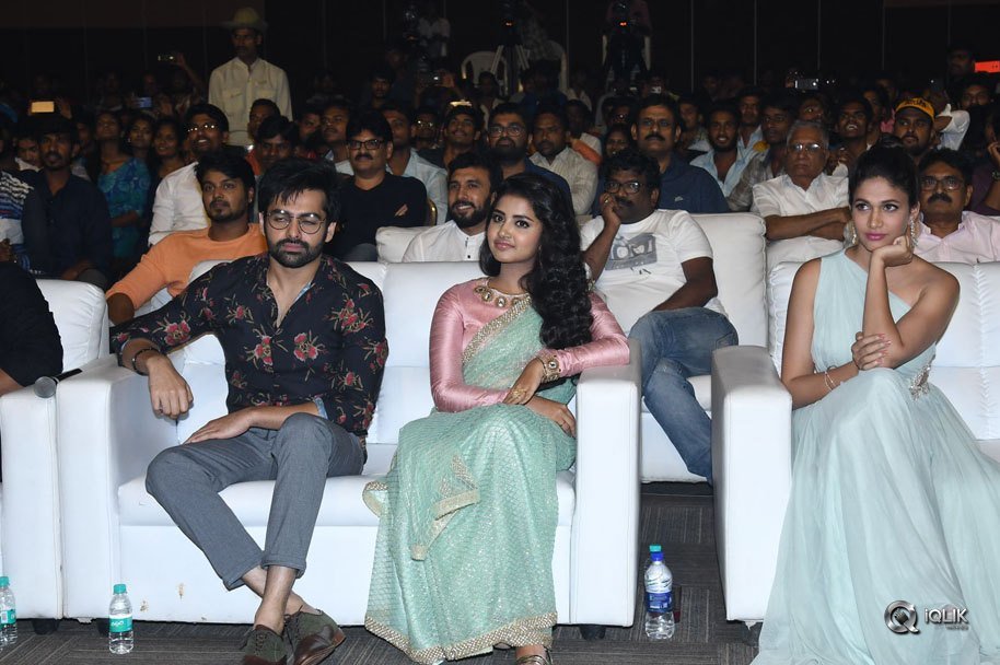Vunnadhi-Okate-Zindagi-Movie-Audio-Launch